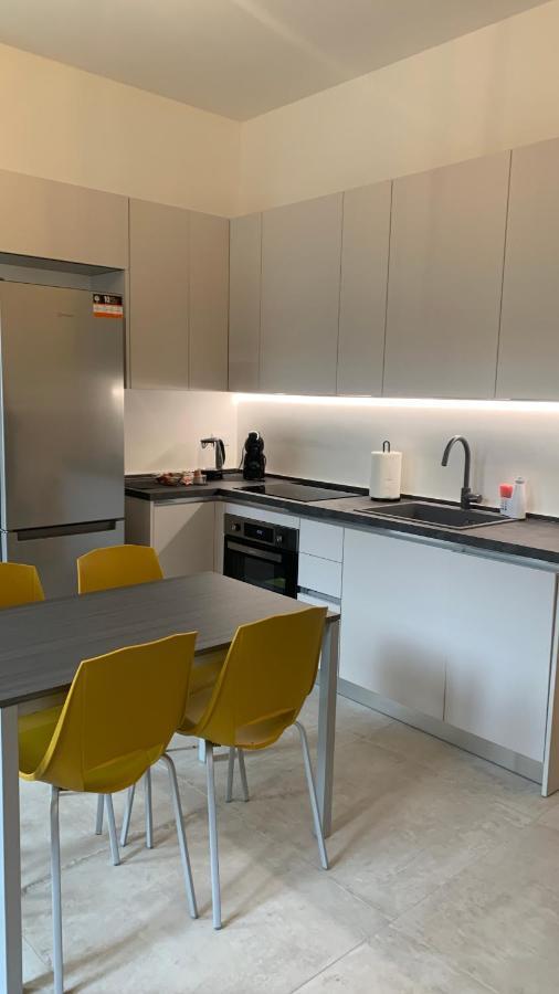 Dimora Di Privacy Fronte Parco E Ospedale Di Monza Apartamento Lissone Exterior foto